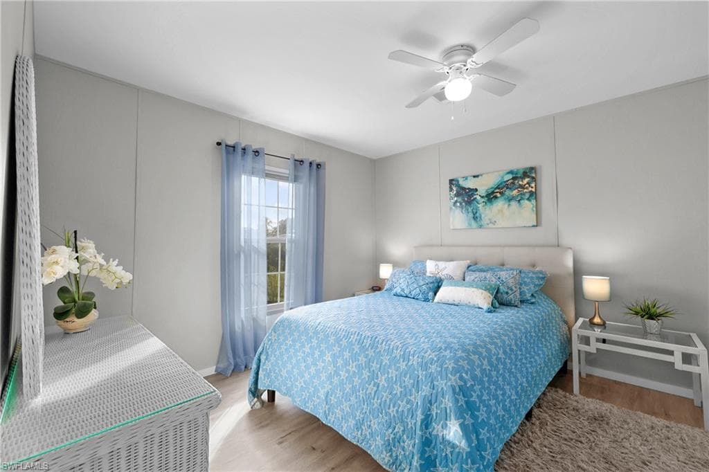 1747 Beverly DR, NAPLES FL 34114-19