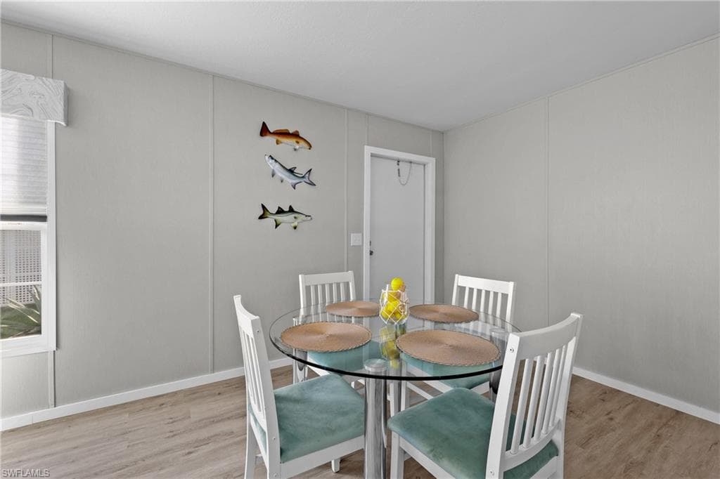 1747 Beverly DR, NAPLES FL 34114-7