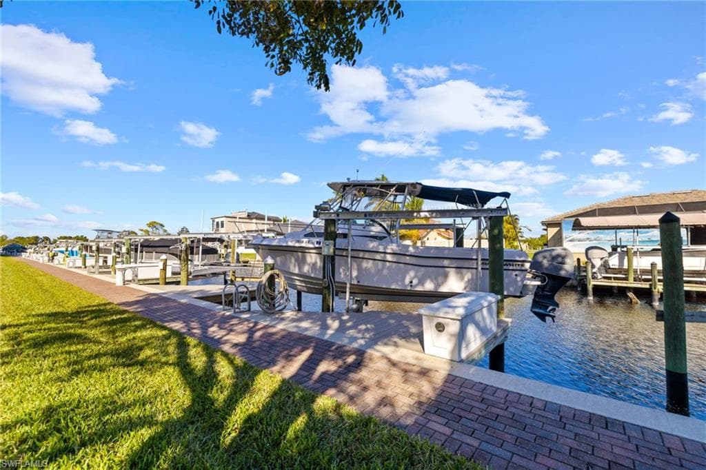 1793 Four Mile Cove PKWY # 724, CAPE CORAL FL 33990-32