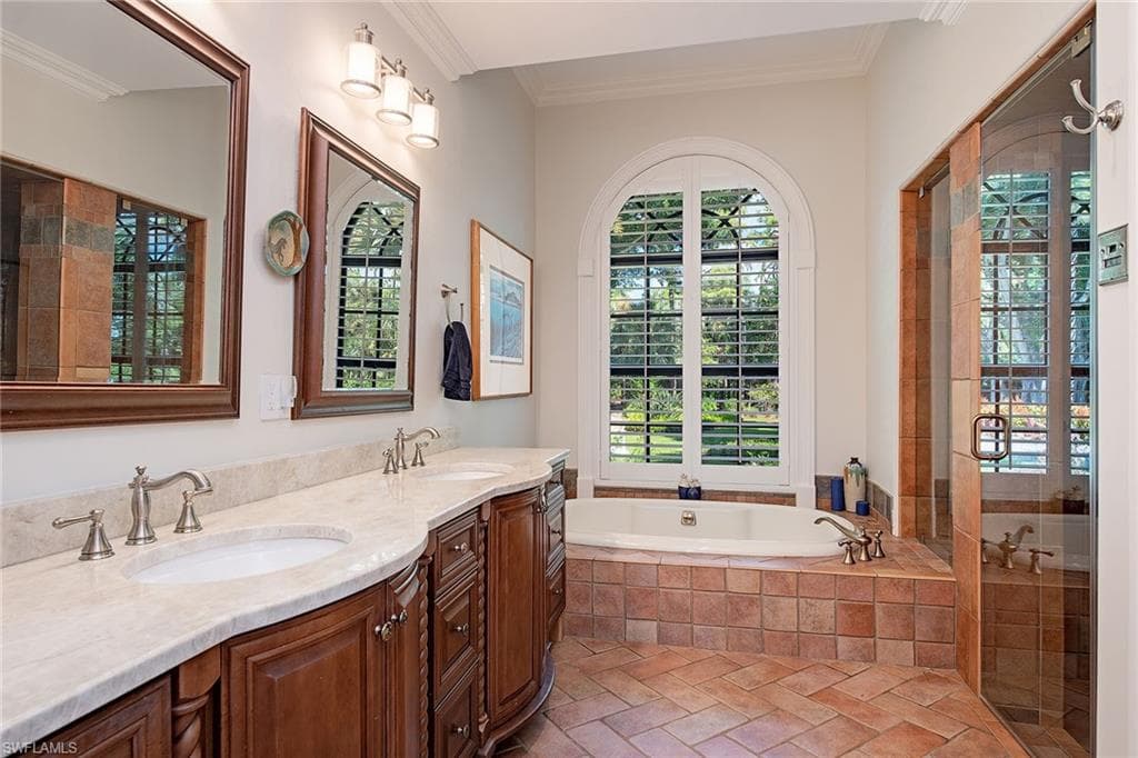 6920 Daniels RD, NAPLES FL 34109-13