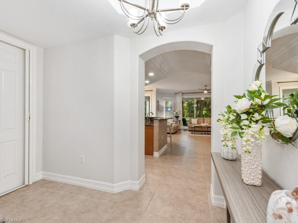 2012 Tarpon Bay DR N # 101, NAPLES FL 34119-1