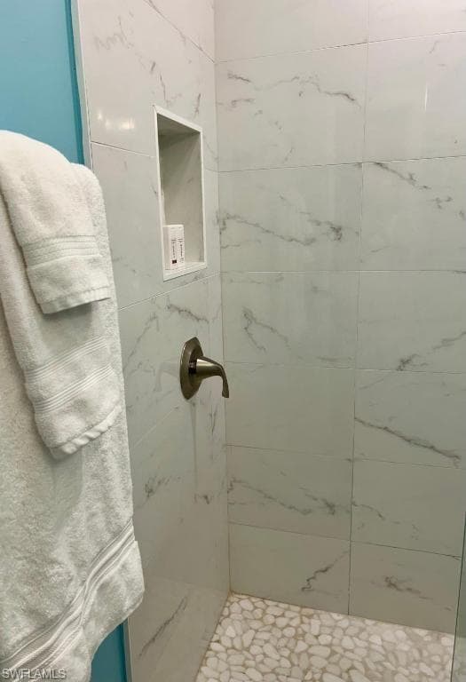 473 12th AVE S # B2, NAPLES FL 34102-6