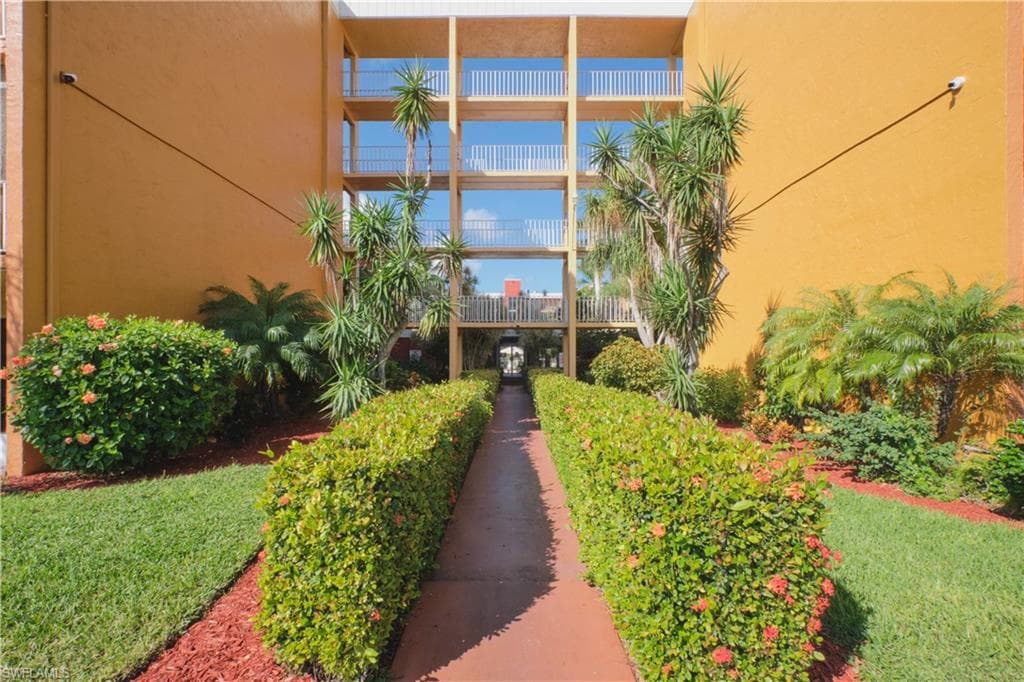 2366 E Mall DR # 519, FORT MYERS FL 33901-5