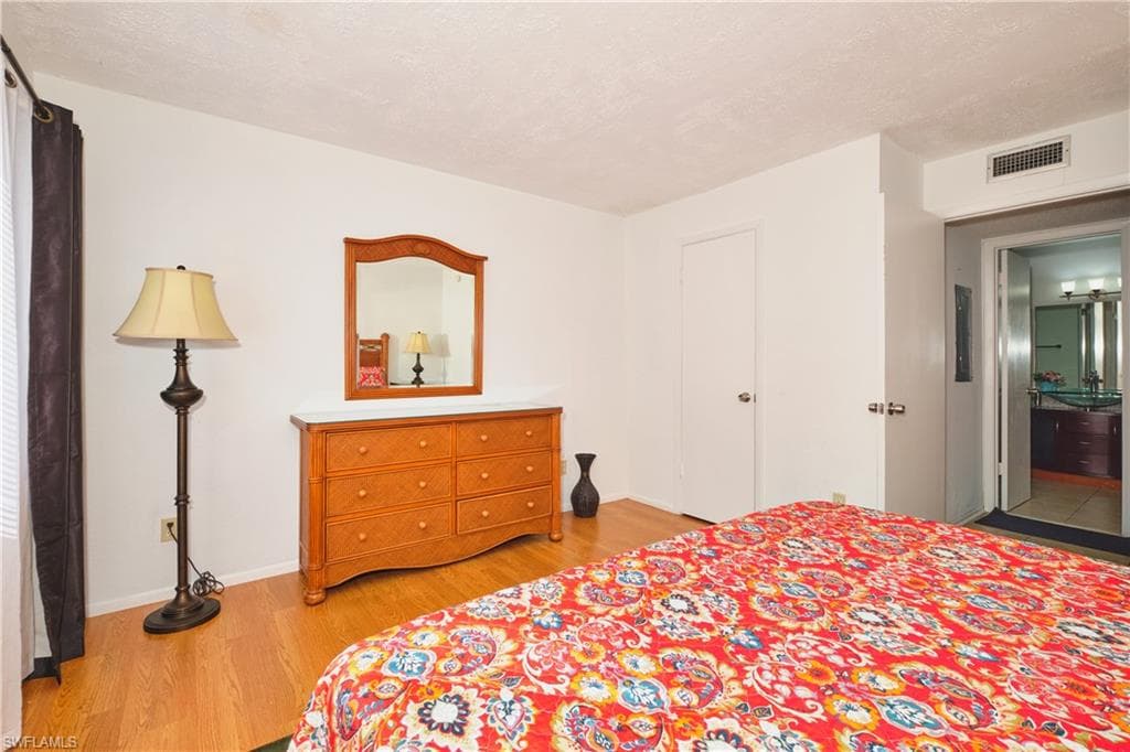 2366 E Mall DR # 519, FORT MYERS FL 33901-37