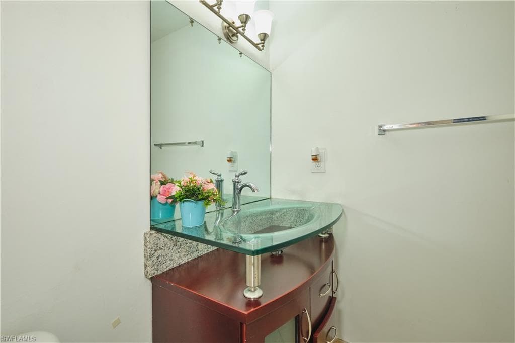 2366 E Mall DR # 519, FORT MYERS FL 33901-39