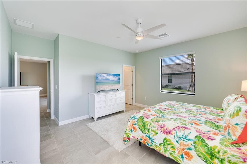 18546 Ives DR, ESTERO FL 33928-15