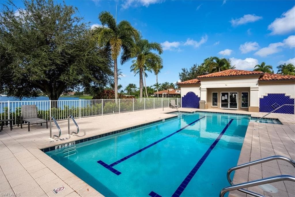 3833 Huelva CT, NAPLES FL 34109-29