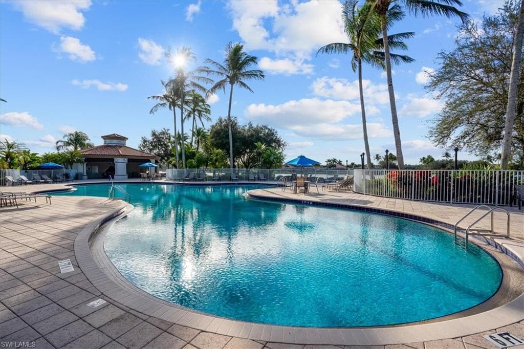 3833 Huelva CT, NAPLES FL 34109-28