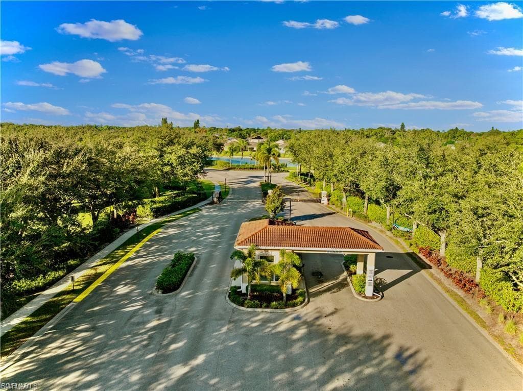 10501 Crossback LN, LEHIGH ACRES FL 33936-24