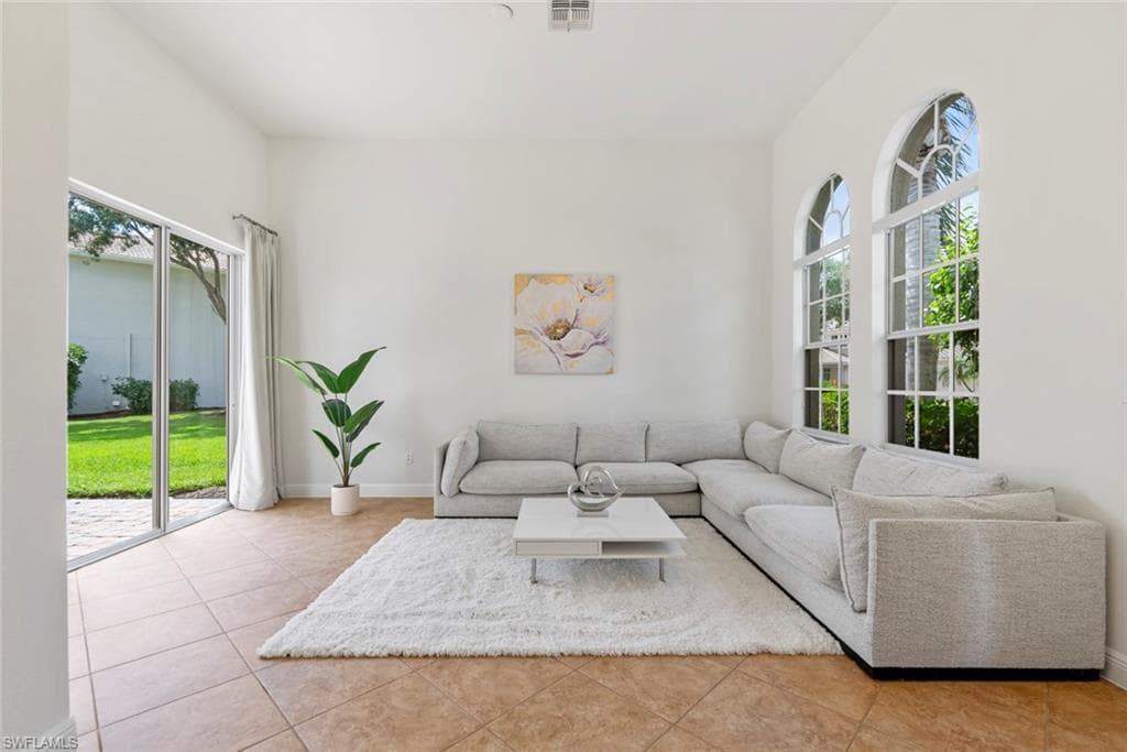 12730 Aviano DR, NAPLES FL 34105-12