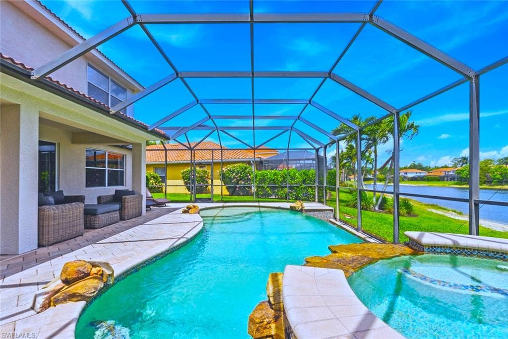 12730 Aviano DR, NAPLES FL 34105-8