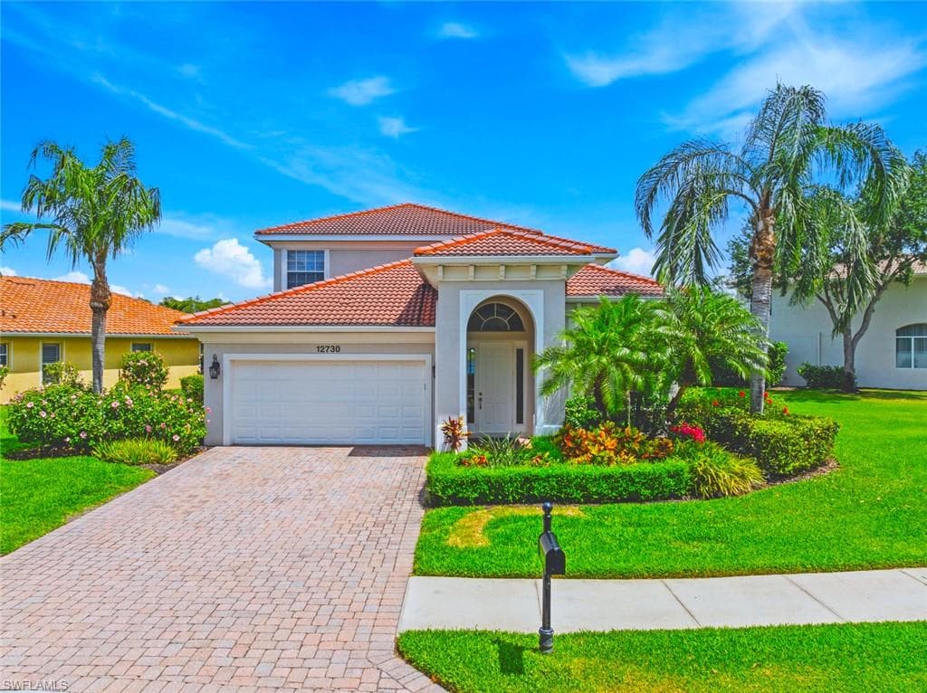 12730 Aviano DR, NAPLES FL 34105-10