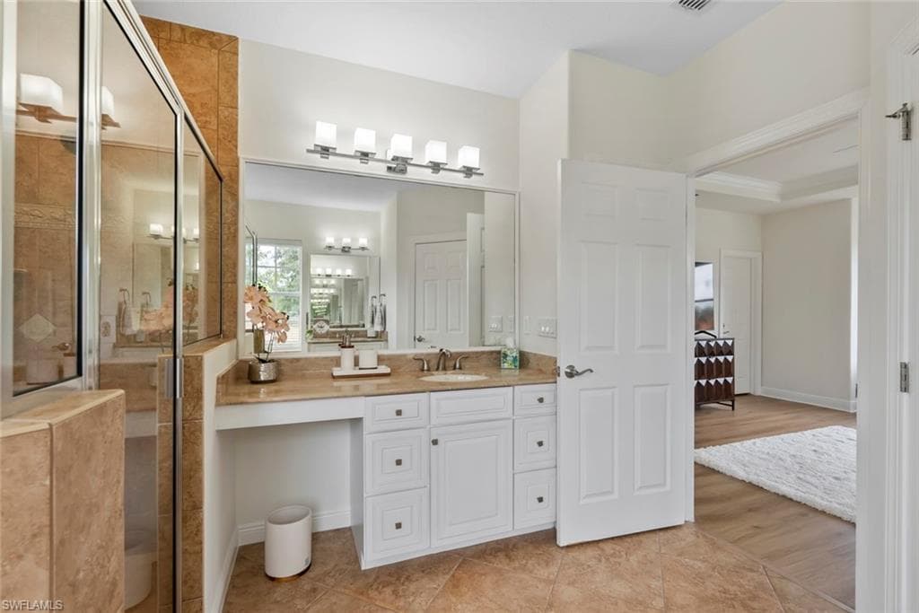 12730 Aviano DR, NAPLES FL 34105-39