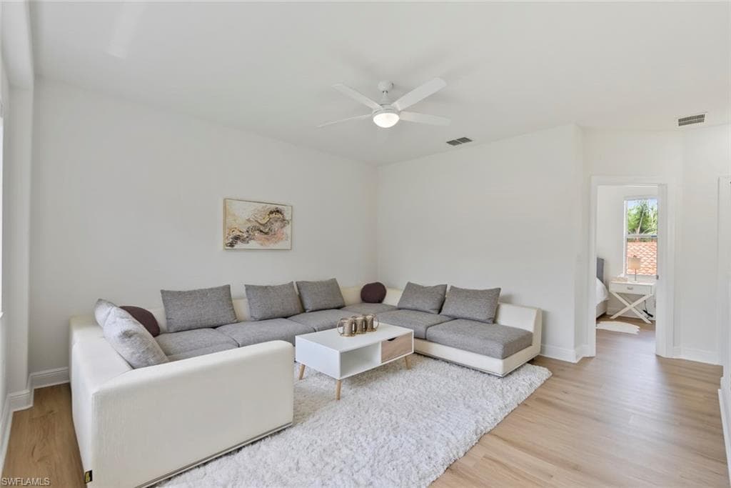 12730 Aviano DR, NAPLES FL 34105-30