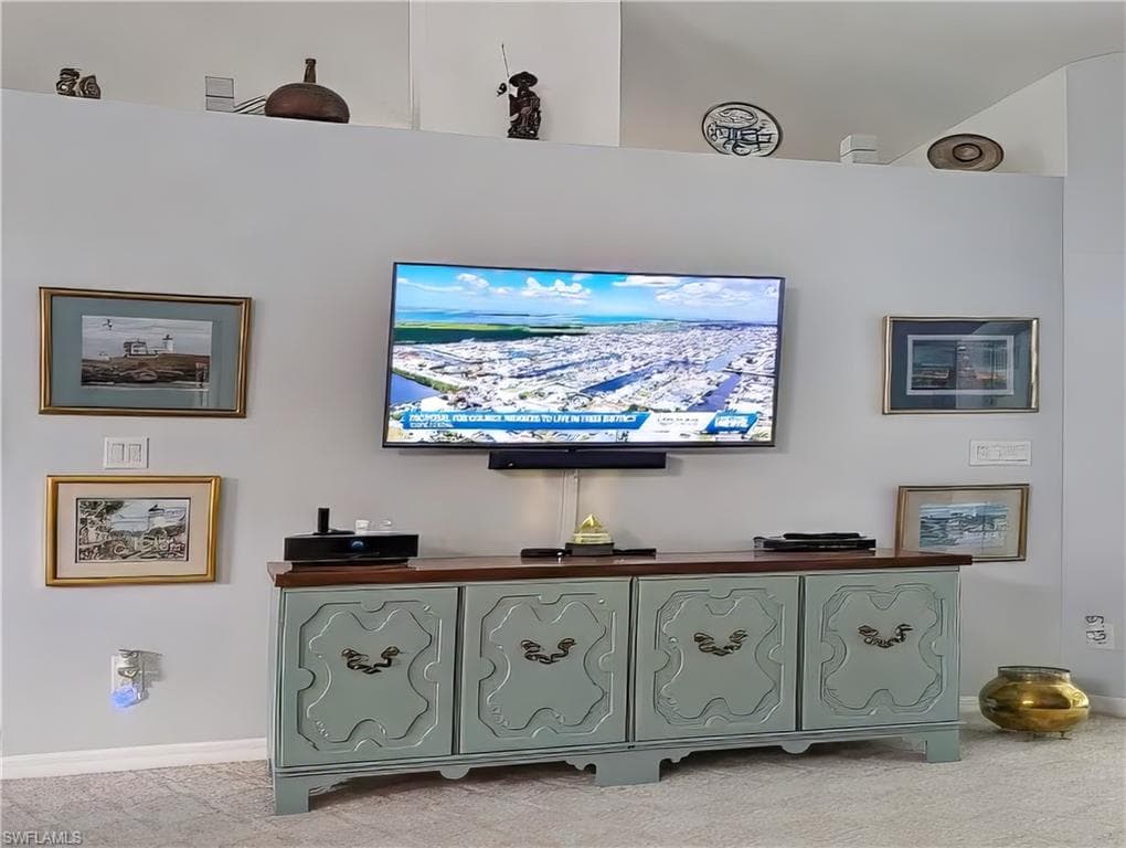 4817 Berkeley DR, NAPLES FL 34112-6