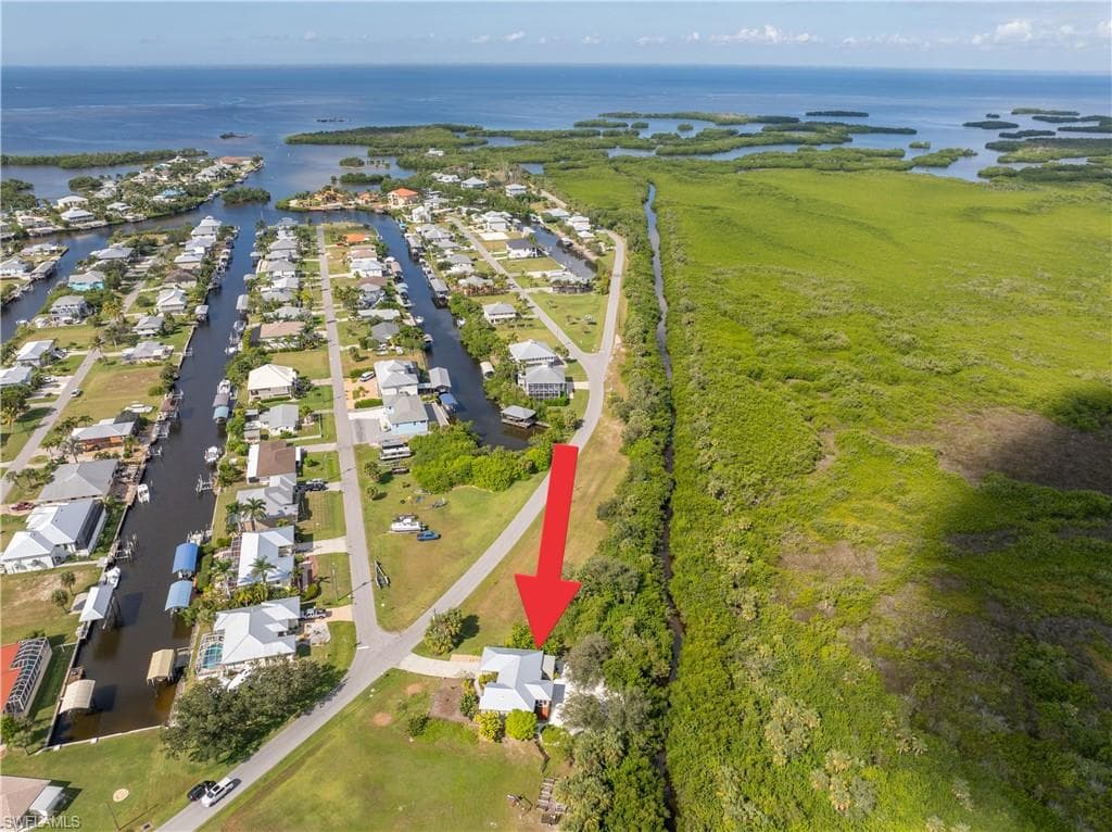 24362 Yacht Club BLVD, PUNTA GORDA FL 33955-38