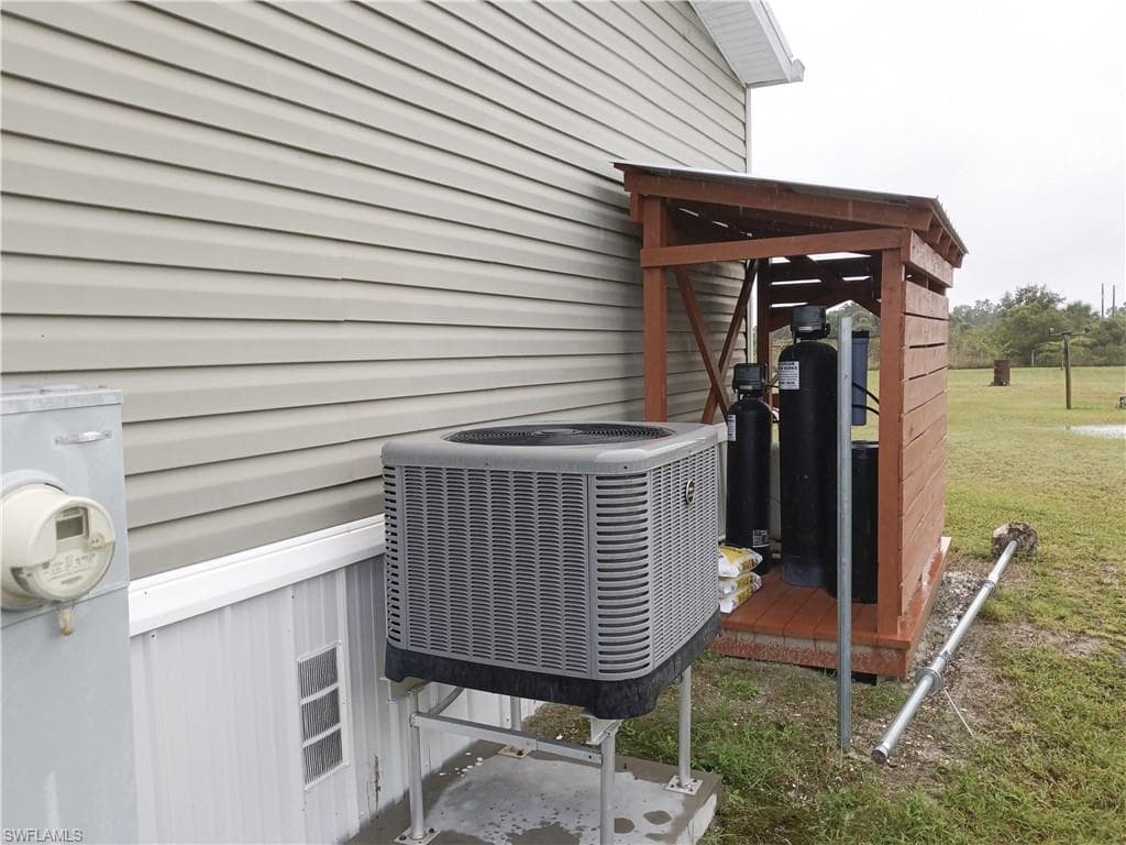 15582 316TH ST NW, OKEECHOBEE FL 34972-9