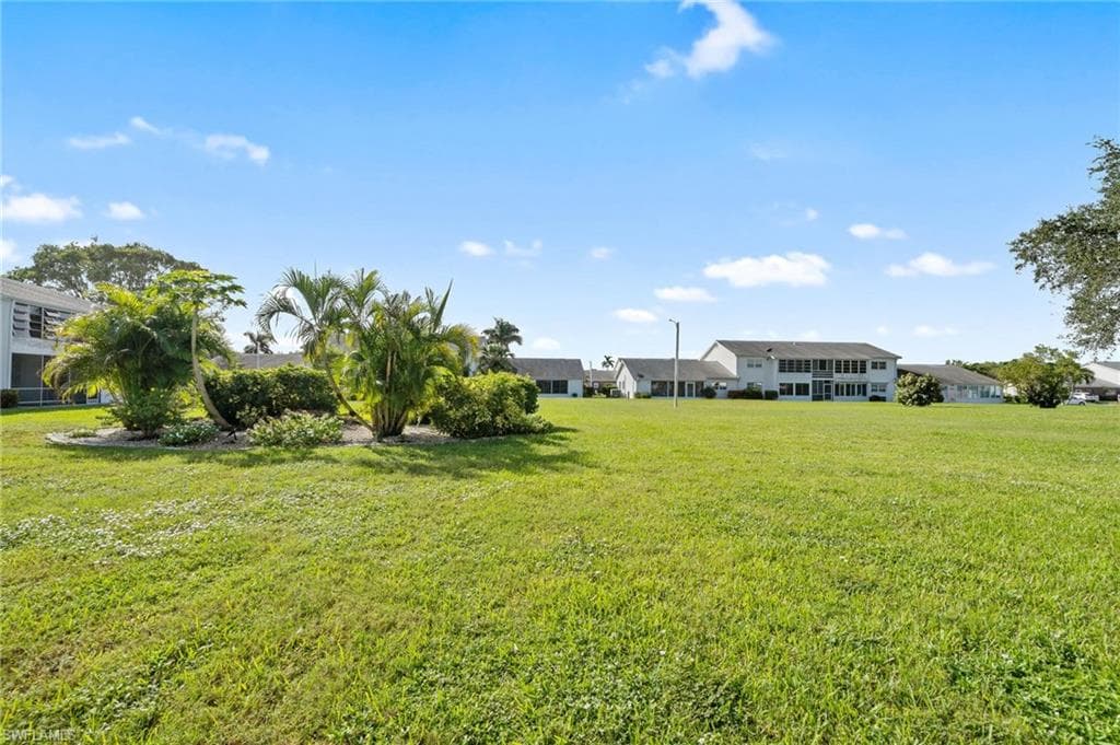 8741 Lueck LN # 5, FORT MYERS FL 33919-35