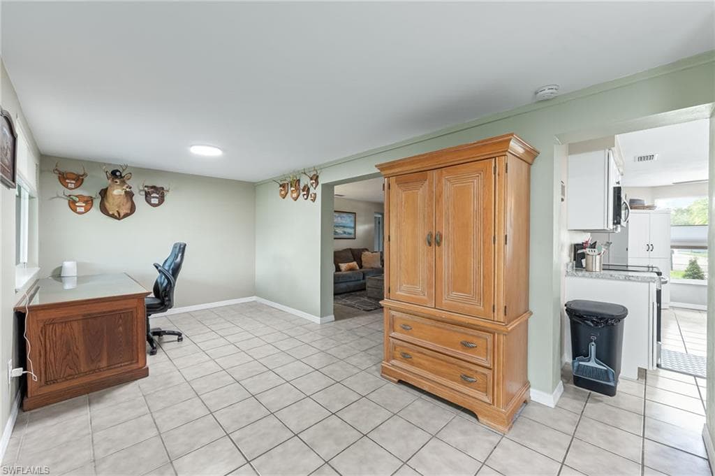 17040 E Lake DR, NORTH FORT MYERS FL 33917-16