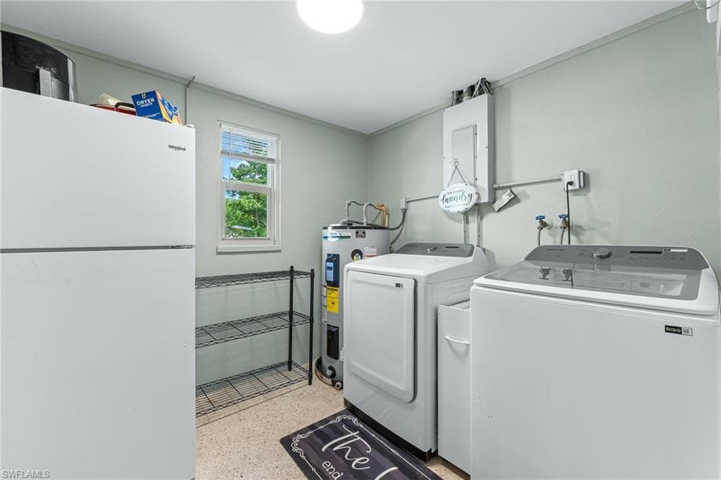 17040 E Lake DR, NORTH FORT MYERS FL 33917-25