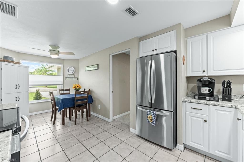 17040 E Lake DR, NORTH FORT MYERS FL 33917-9