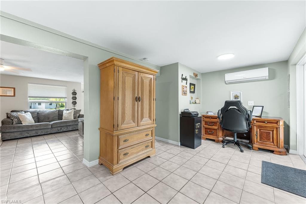 17040 E Lake DR, NORTH FORT MYERS FL 33917-14