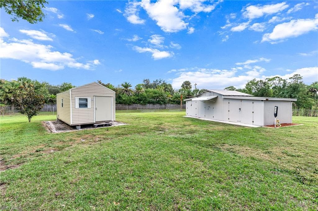 17040 E Lake DR, NORTH FORT MYERS FL 33917-28