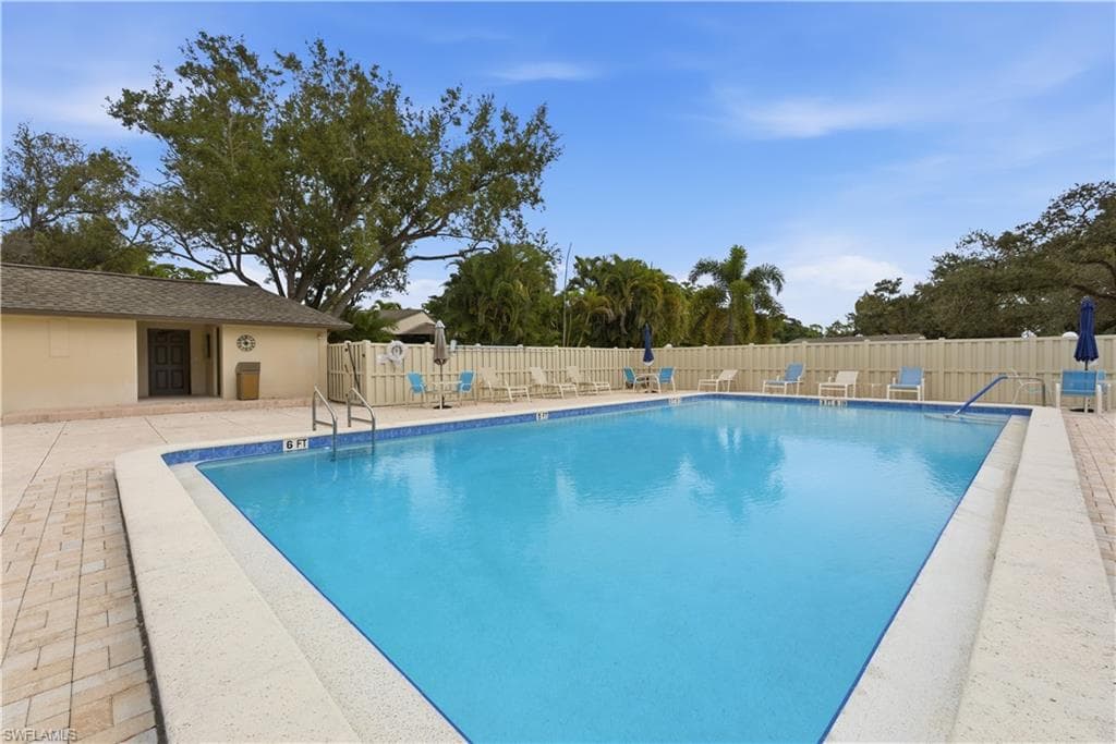 5829 Wild Fig LN, FORT MYERS FL 33919-32