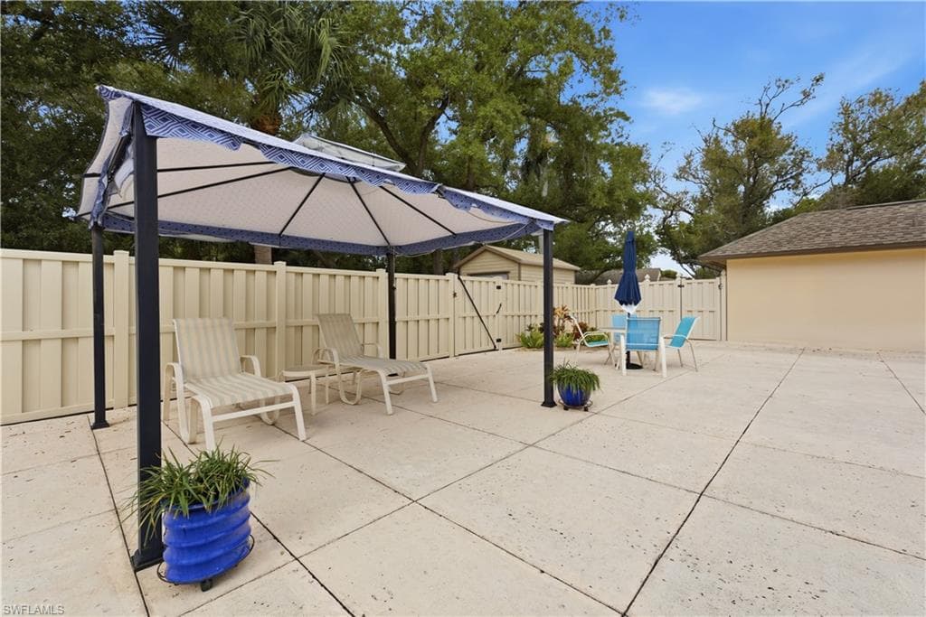 5829 Wild Fig LN, FORT MYERS FL 33919-34