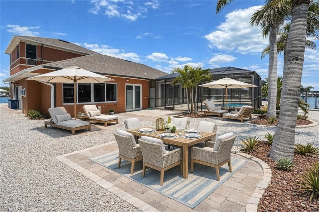 132 Egret ST, FORT MYERS BEACH FL 33931-5