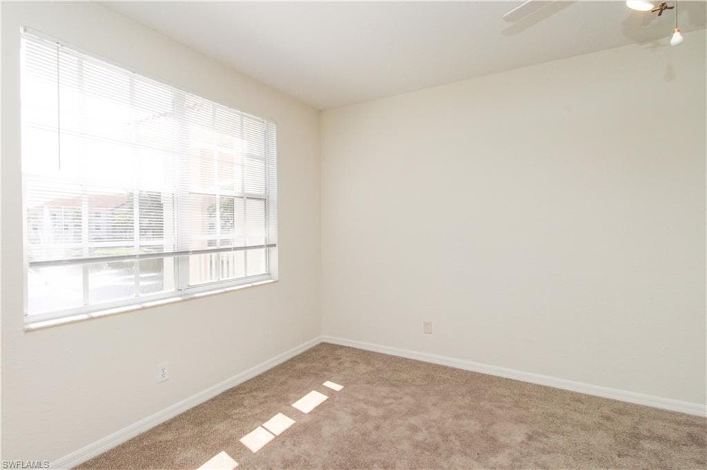 4630 Saint Croix LN # 827, NAPLES FL 34109-29