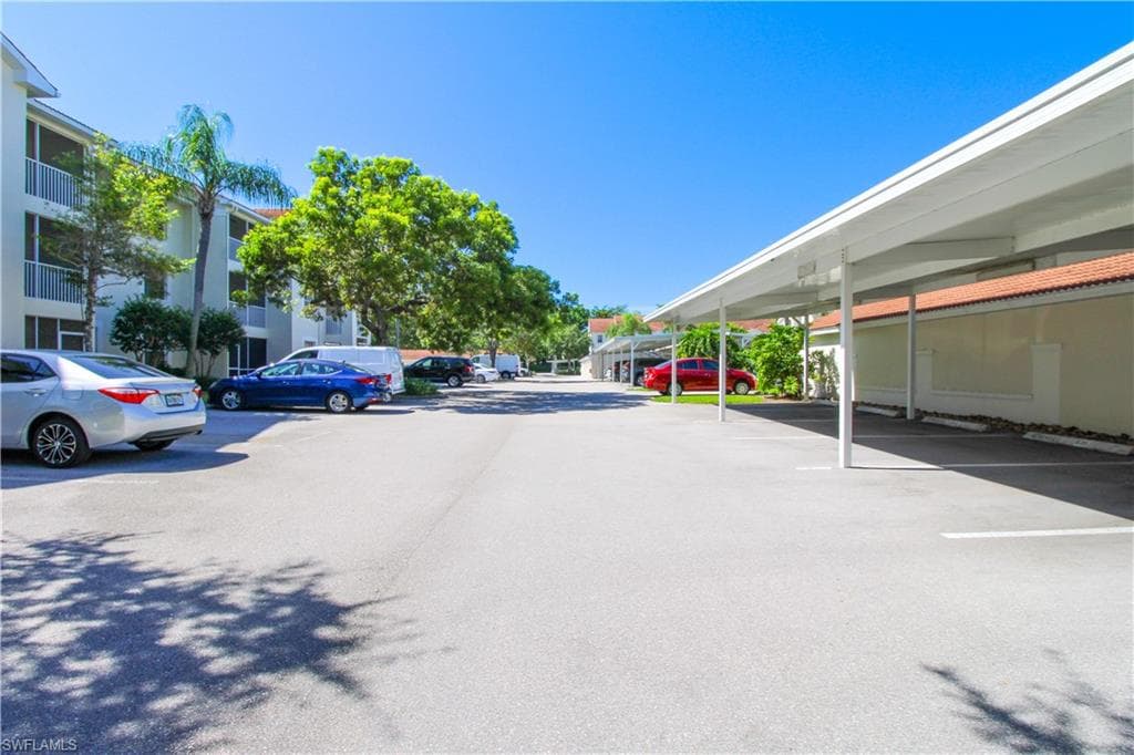 4630 Saint Croix LN # 827, NAPLES FL 34109-10