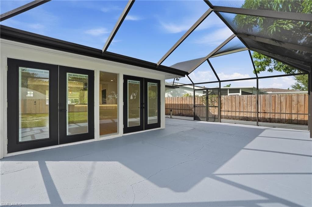 1205 Hilltop DR, NAPLES FL 34103-5