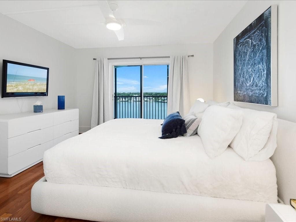 2750 Gulf Shore BLVD N # 602, NAPLES FL 34103-15