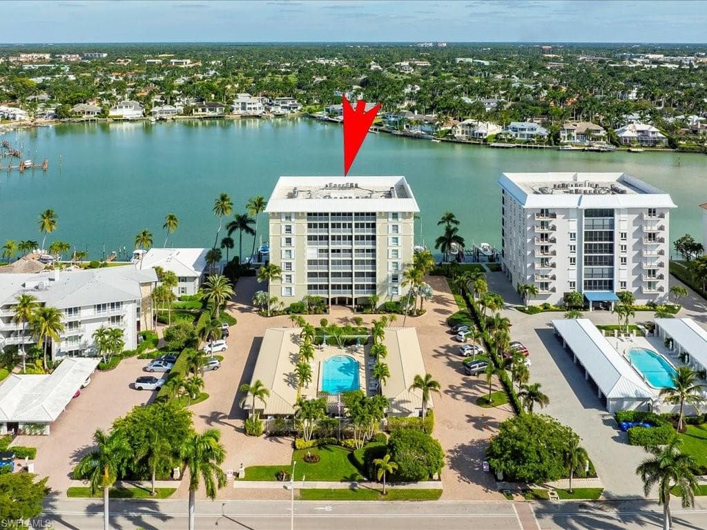 2750 Gulf Shore BLVD N # 602, NAPLES FL 34103-2