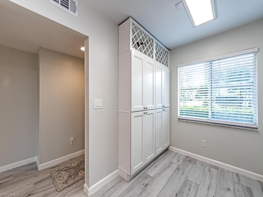 4556 ANDOVER WAY # E104, NAPLES FL 34112-5
