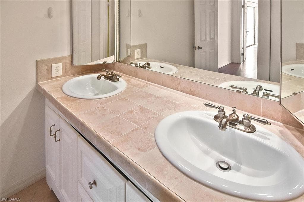 5540 Malt DR # 4, FORT MYERS FL 33907-20