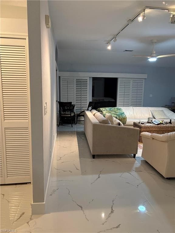 1025 Moon Lake DR, NAPLES FL 34104-5