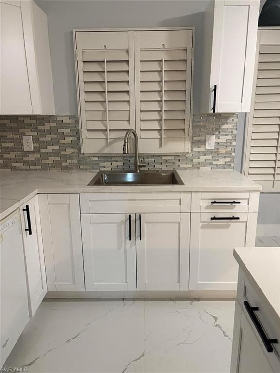 1025 Moon Lake DR, NAPLES FL 34104-12