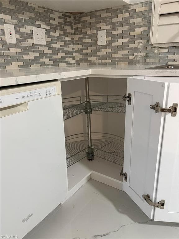 1025 Moon Lake DR, NAPLES FL 34104-11