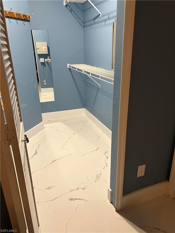 1025 Moon Lake DR, NAPLES FL 34104-23