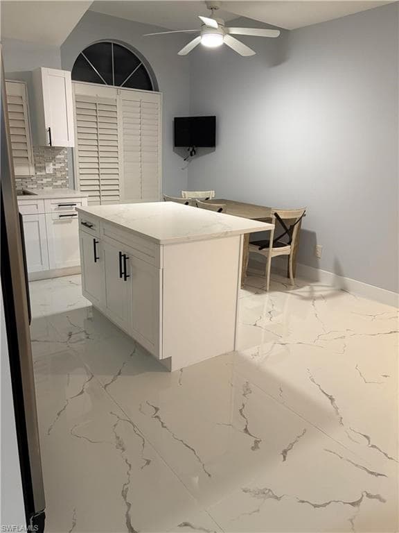 1025 Moon Lake DR, NAPLES FL 34104-9