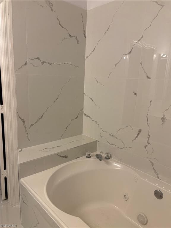 1025 Moon Lake DR, NAPLES FL 34104-20