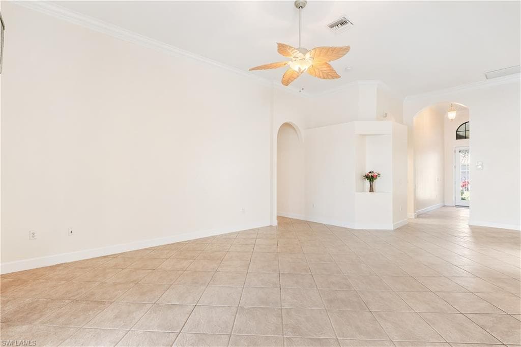 5562 Whispering Willow WAY, FORT MYERS FL 33908-4