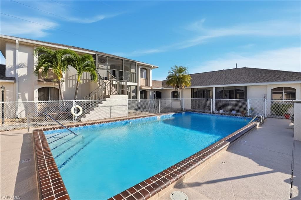 1113 Cape Coral PKWY W # 102, CAPE CORAL FL 33914-26