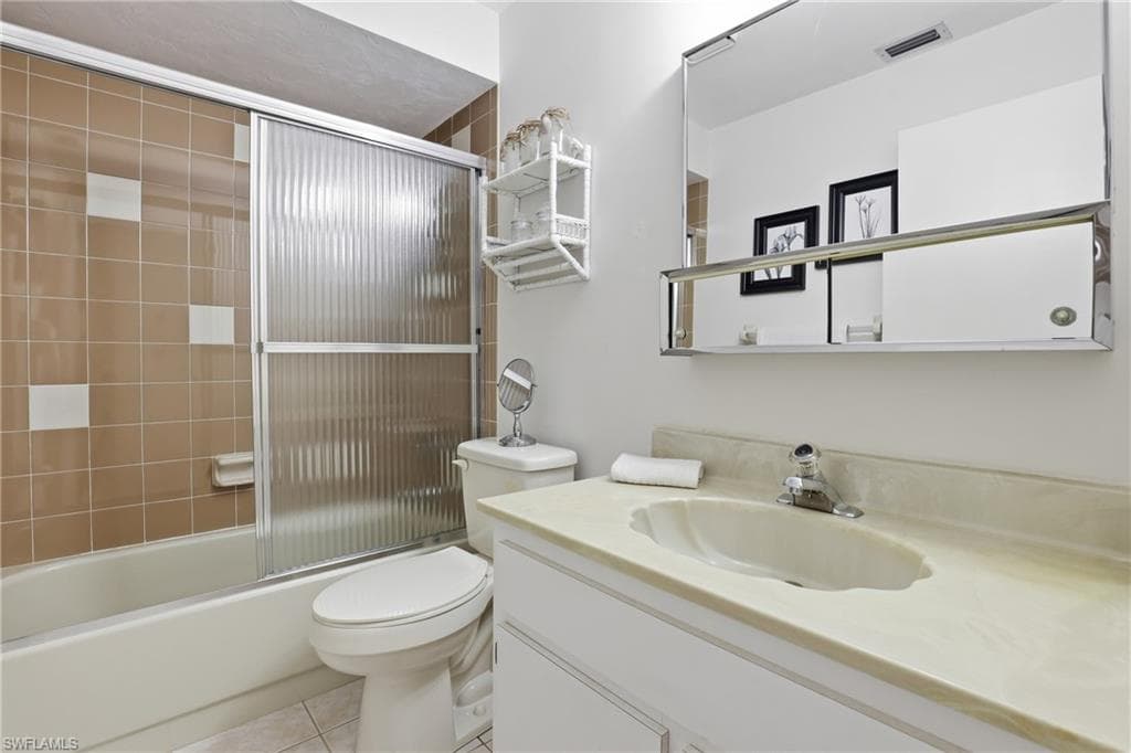 1113 Cape Coral PKWY W # 102, CAPE CORAL FL 33914-23