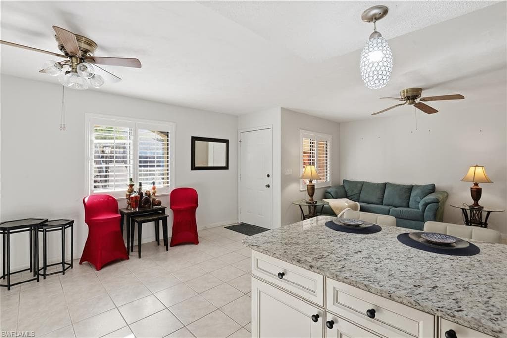 1113 Cape Coral PKWY W # 102, CAPE CORAL FL 33914-9