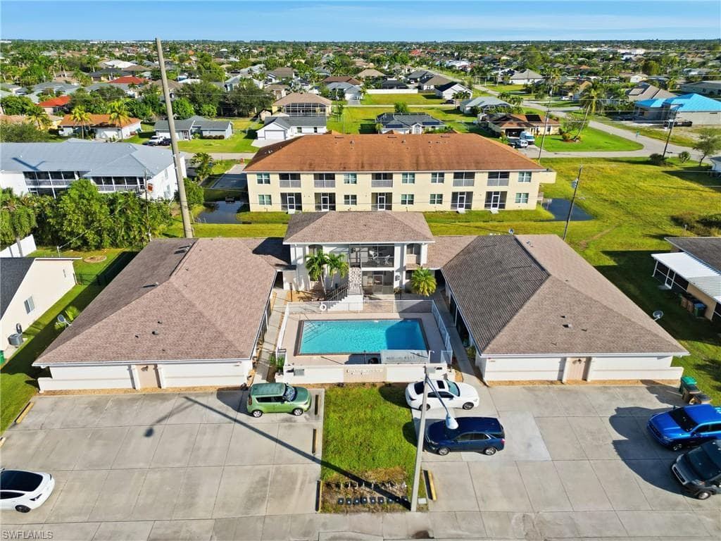 1113 Cape Coral PKWY W # 102, CAPE CORAL FL 33914-36