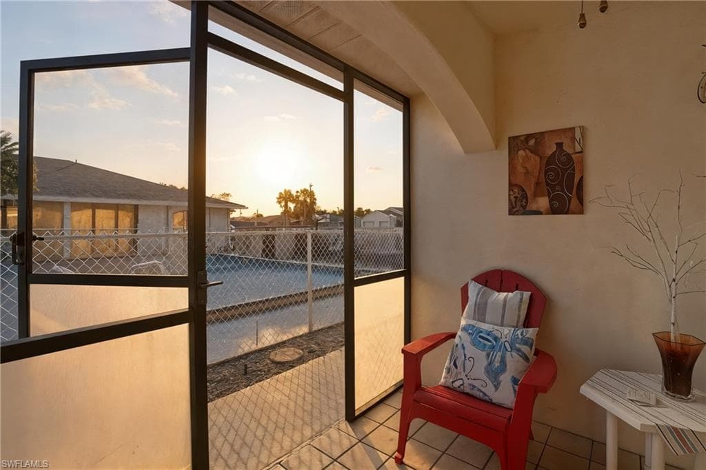 1113 Cape Coral PKWY W # 102, CAPE CORAL FL 33914-28