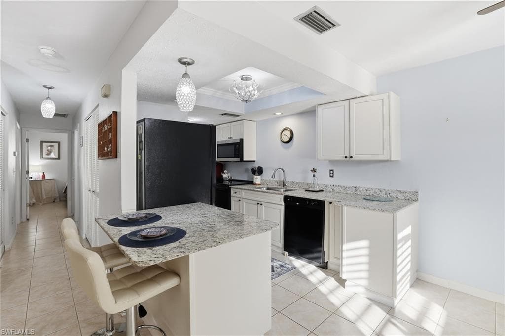 1113 Cape Coral PKWY W # 102, CAPE CORAL FL 33914-7